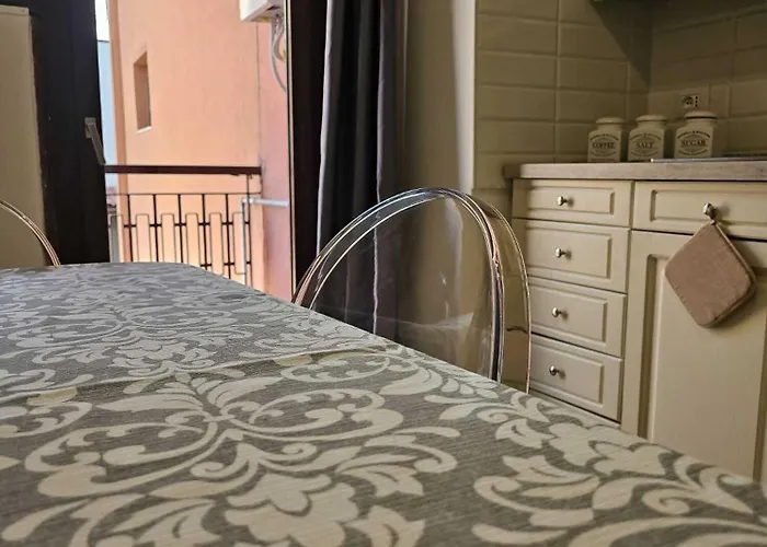 Lägenhet Prestigioso, Ristrutturato, 3 Balconi *