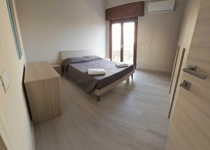 Prestigioso, Ristrutturato, 3 Balconi Apartment Reggio Calabria